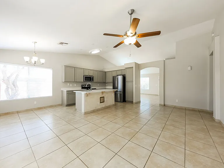 1419 W Villa Theresa Dr — Photo 9