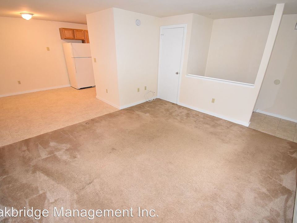2nd image of 20 Reservoir Mnr APT 26R