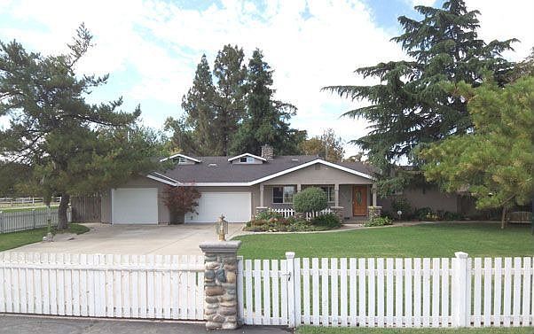 Country Home on 1/2 Acre