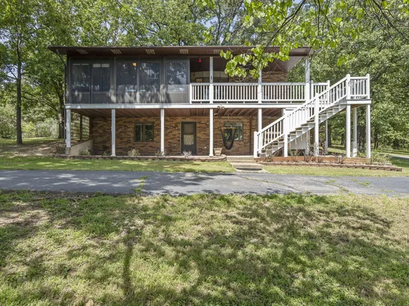 25528 Majestic Lane, Lebanon, MO 65536