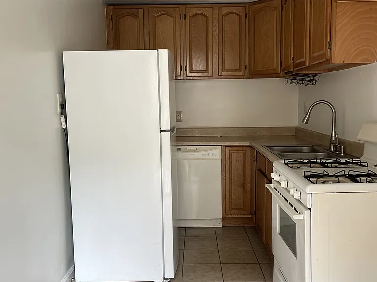 155 W River Streetsuite E #A-2 — Photo 2