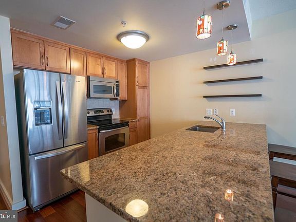 2nd image of 888 N Quincy St Unit 1209