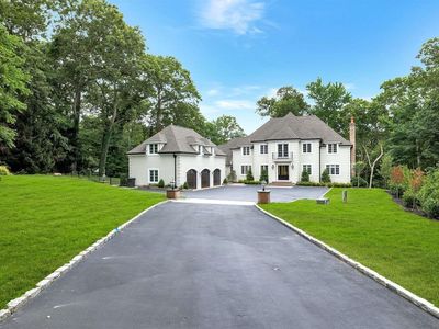 1360 Ridge Road, Laurel Hollow, NY, 11791