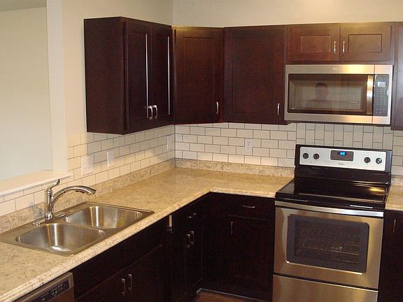 4th image of 138 Joyner Dr