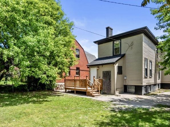 743 North 32nd STREET, Milwaukee, WI 53208