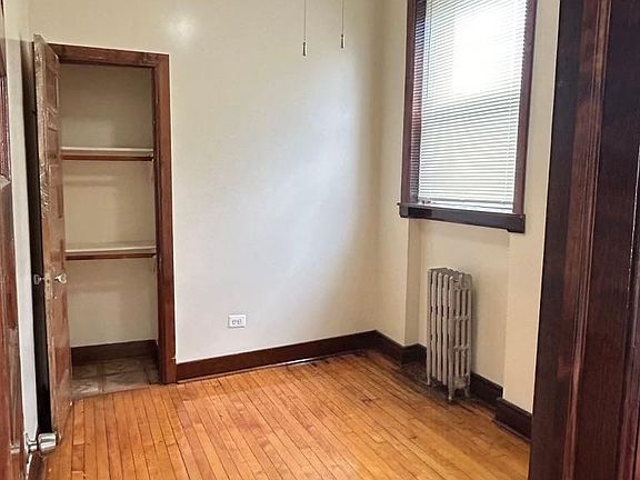5th image of 3840 S Martin Luther King Dr #3R