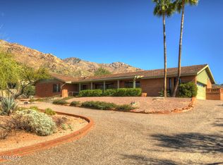 5460 E Gleneagles Dr, Tucson, AZ 85718