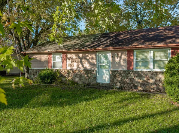 270 N Saint John Rd, Albany, IN 47320