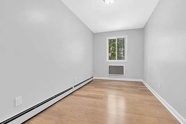 Rented by Douglas Elliman | media 4