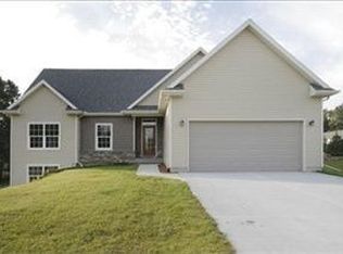 494 Oakvale Ct, Battle Creek, MI