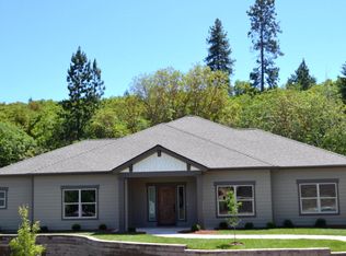 2261 SE Wyndham Way, Grants Pass, OR 97527