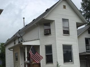 511 W 4th St, Muscatine, IA 52761