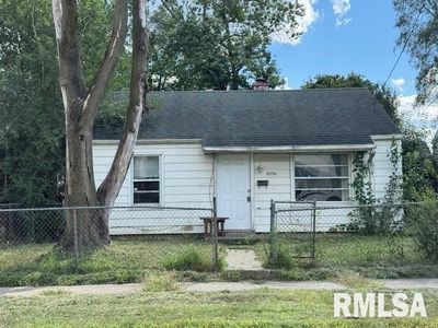 2106 W Wiswall St, Peoria, IL, 61605
