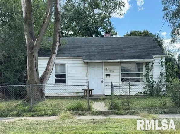 2106 W Wiswall St, Peoria, IL 61605
