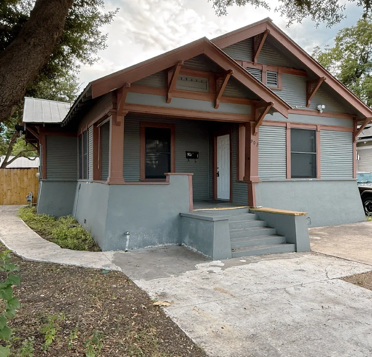2 bed, 1.5 bath, 1202 sqft, $1,500 — Photo 2