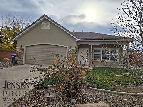 2nd image of 447 W Harvest Ln