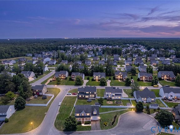 4th image of 13601 Green Spire Cir