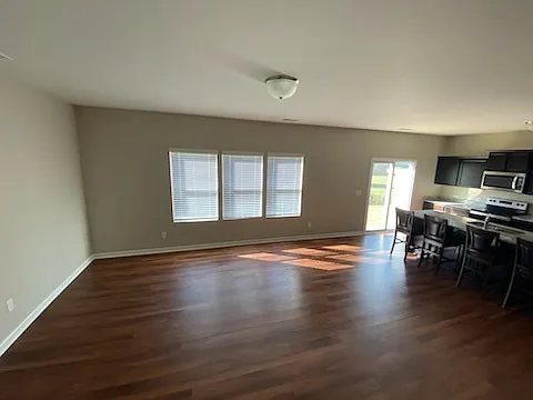 1221 Freeman View Dr — Photo 15