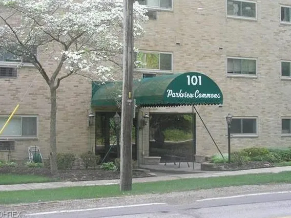 101 S Rocky River Dr, Berea, OH