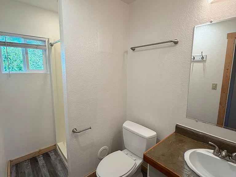 1511 Phillips St — Photo 7