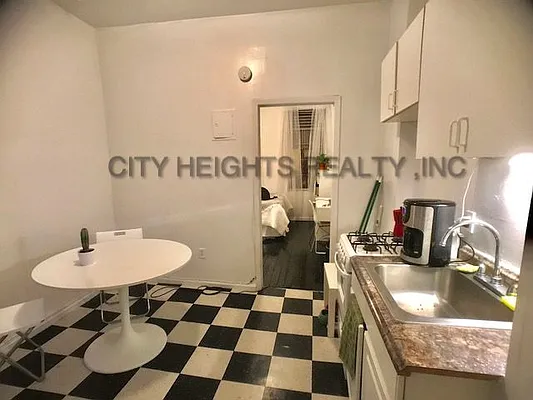 Rented by City Heights Realty | media 21