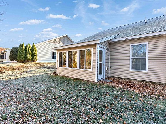 3rd image of 28 Owens Drive #92