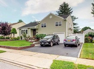3676 Libby Ln, Wantagh, NY 11793