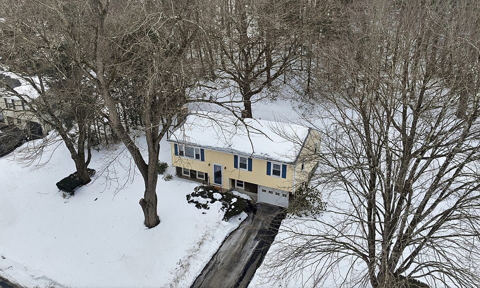 1st image of 65 Old Farm Rd