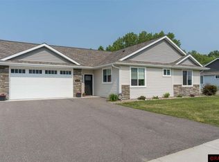 3114 Prairie Rose Dr, Mankato, MN 56001