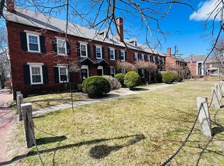 67 Middle St #B, Manchester, NH 03101