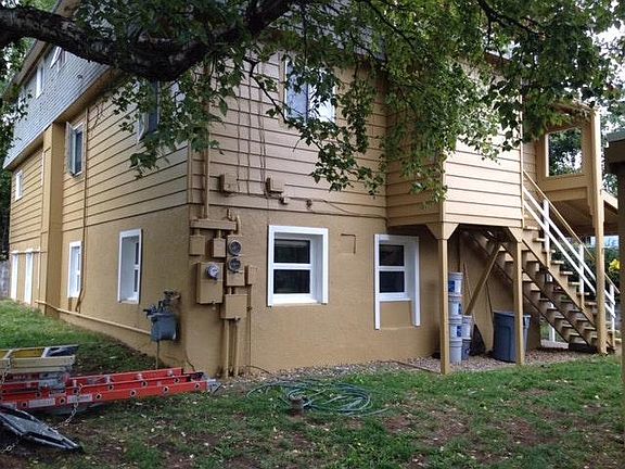 2nd image of 5325 Sharon St #C