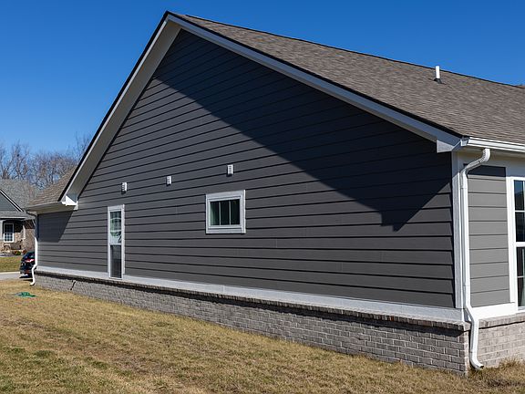 5th image of 5165 Zinnia Dr