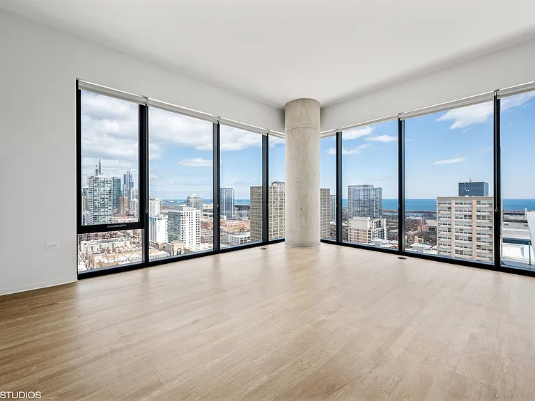 Dining/Living room