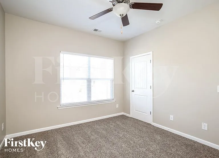 153 Prominence Ct — Photo 14