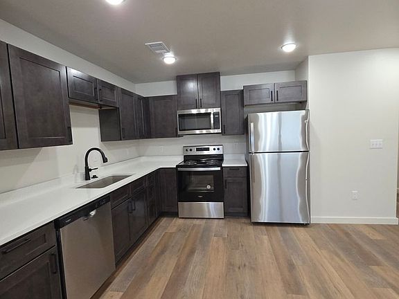 5th image of 703 W 12th St #A
