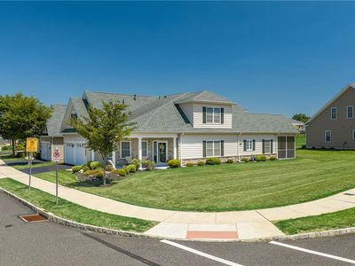 4406 Colonial Ln, Center Valley, PA, 18034