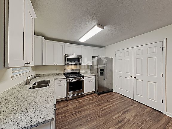 5th image of 4428 Red Eagle Ct