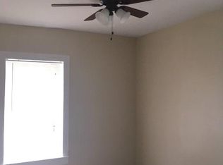 2202 E 68th St APT 3W, Chicago, IL 60649