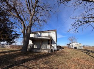 224 E State St, Washburn, IL 61570