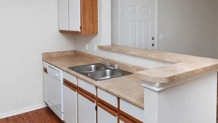 Elan Gardens Apartments — Photo 8