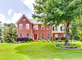 2209 Willow Crest Cir, Lawrenceville, GA 30044