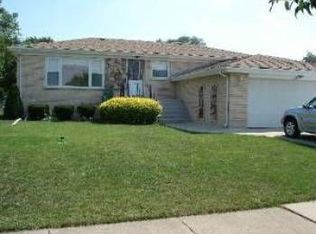 579 Fores Ave, Des Plaines, IL 60018