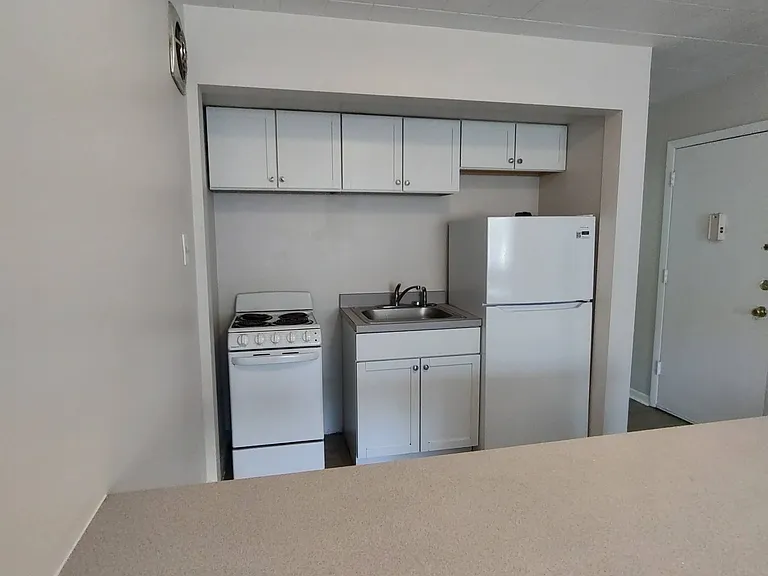 741 Washington Ave #1 — Photo 3