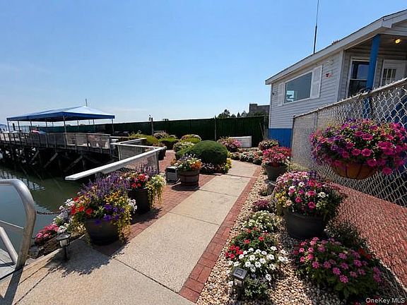2nd image of 148 City Island Avenue #D-45