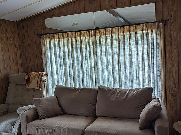5th image of 103 Crow Ln