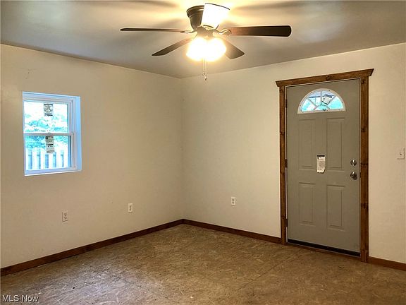2nd image of 498 Straight St