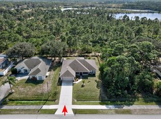 181 Englar Dr, Sebastian, FL 32958