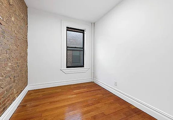 4th image of 214 E 82nd St APT 12