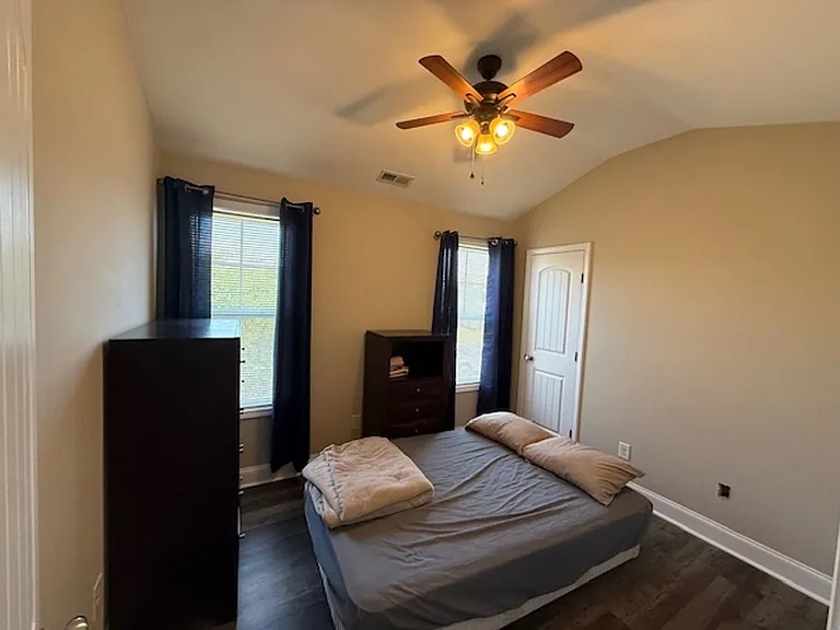 109 Lincolnton Ct — Photo 23