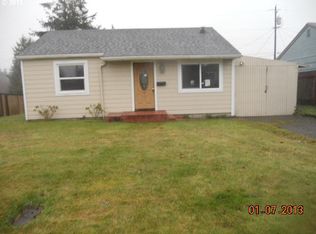 806 Arago Ave, Coos Bay, OR